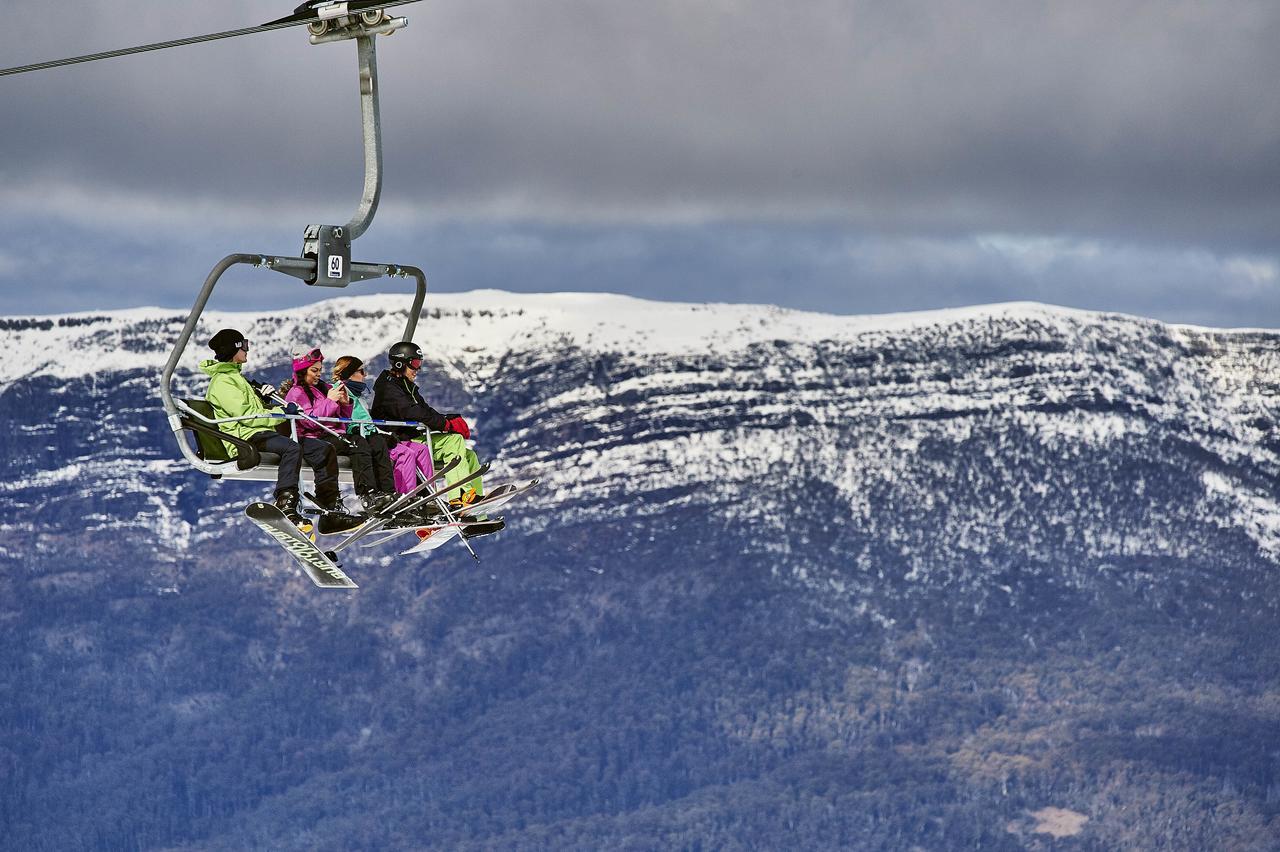Ski Club Of Victoria - Kandahar Lodge Mount Buller Exteriör bild